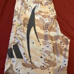 Hellstar x Adidas Antman Desert Camo Shorts XL
