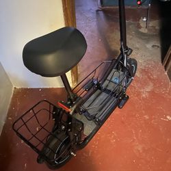 Commuter E-scooter