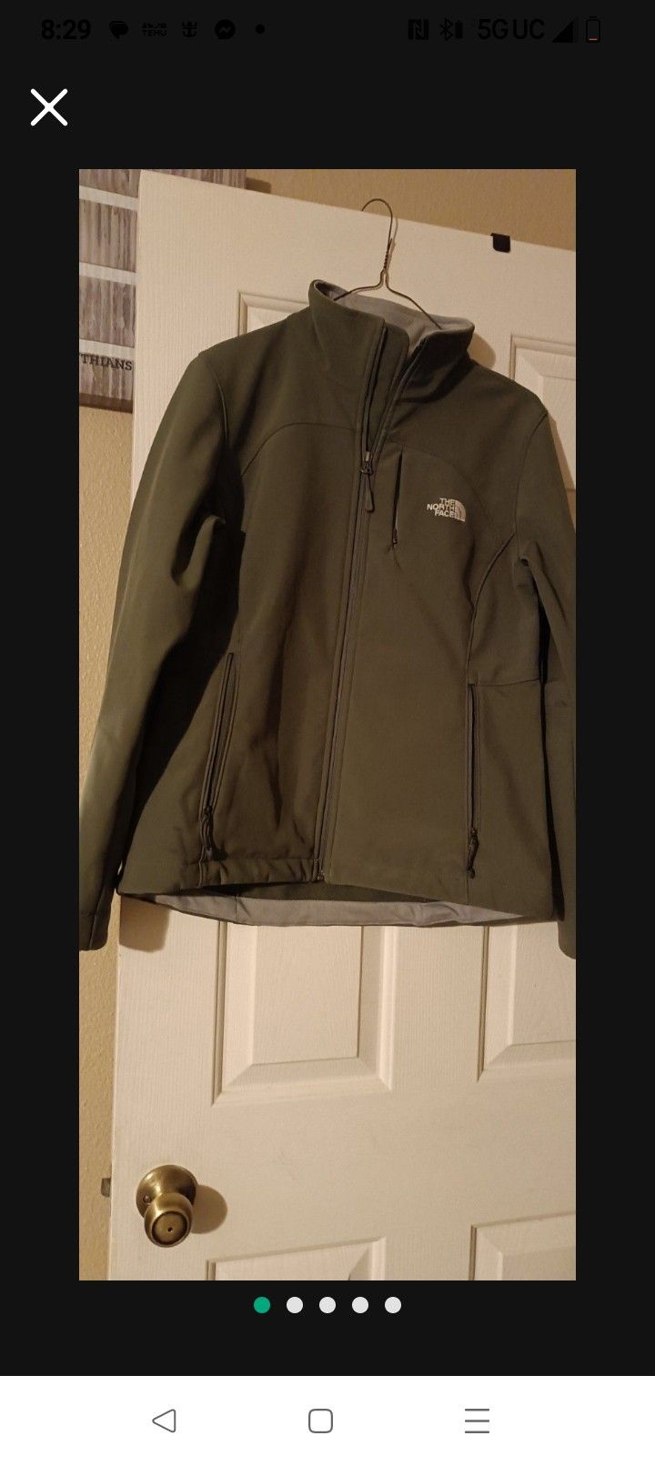 North face Unisex Jacket Size Medium Like New