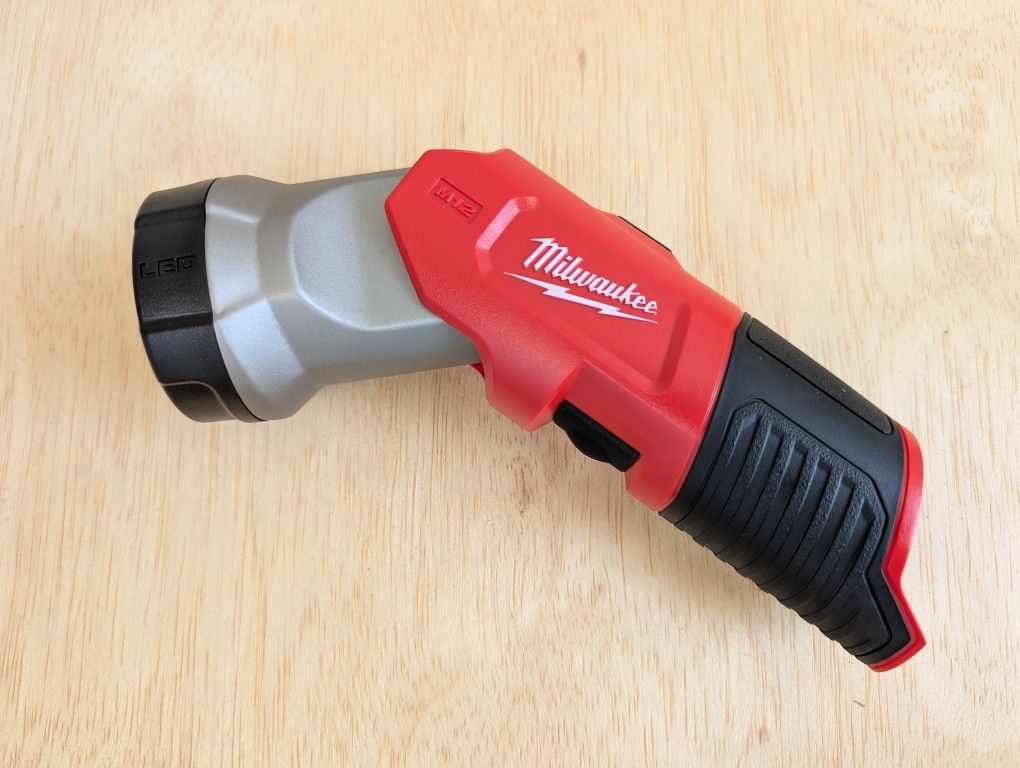 Milwaukee M12 100 lumen LED worklight