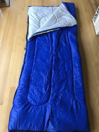 LIKE NEW Vintage Coleman "Cool Weather" Sleeping Bag