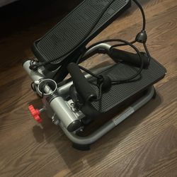 Stepper And Bella Belt