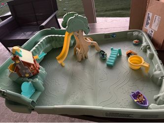 Little tiles bluey water splash pad