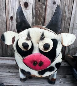 Vintage metal cow decor