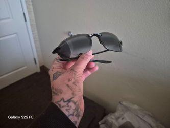 Maui Jim

Banyans polarized rimless sunglasses