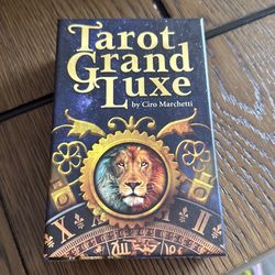 Tarot / mediumship / oracle cards