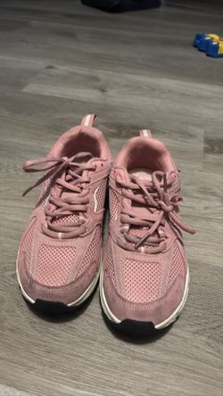 Pink avia sneakers