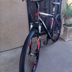 29 er BIKE SPECIALIZED HARD ROCK FRAME SIZE LARGER DISC BRAKES TIRES SIZE 29
