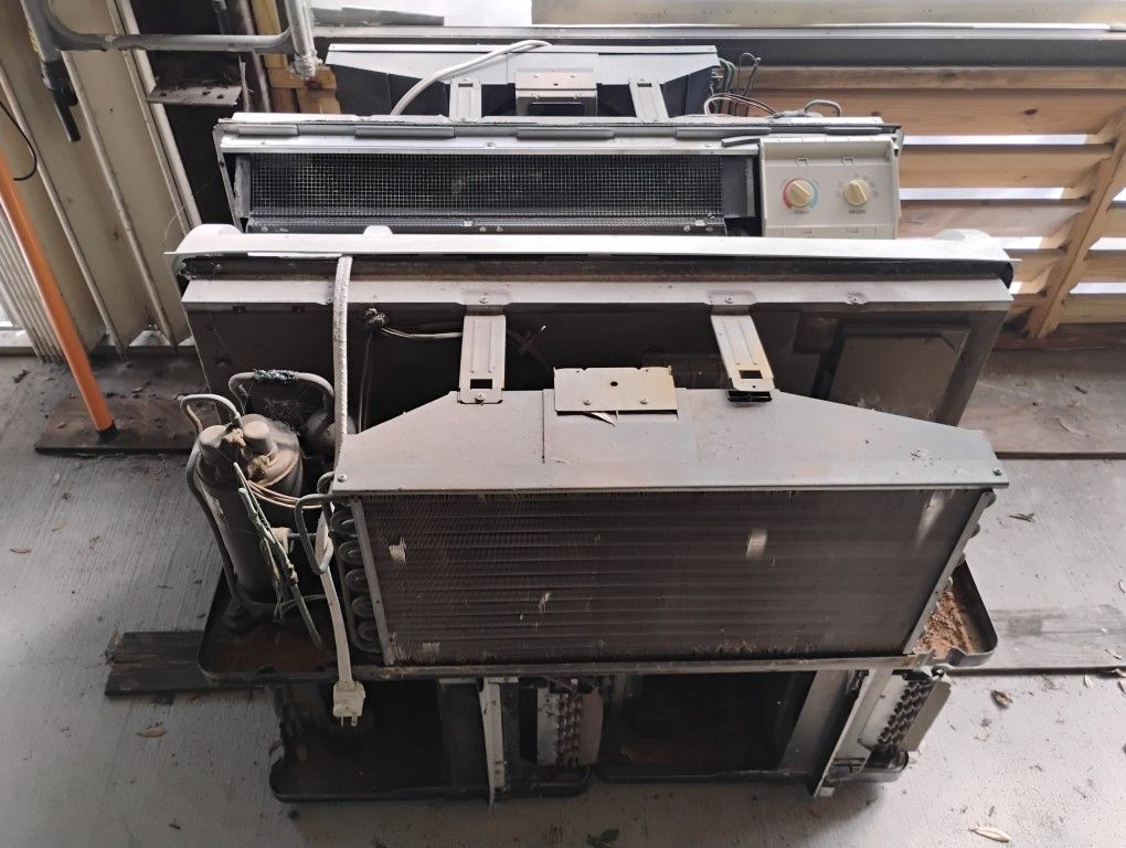 220 Power Wall Air Conditioner And Heater