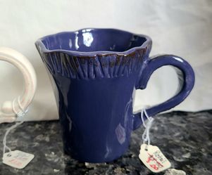 Beautiful Designer Cobalt Blue Ceramic Mug.
New, never been used.  
P/U Yucaipa. No Shipping Available