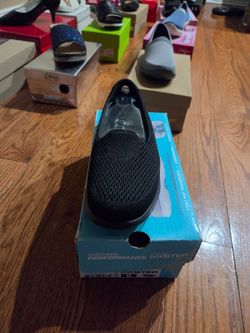 Women's Footwear