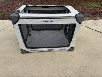 EHEYCIGA collapsible dog crate with mesh windows for ventilation
