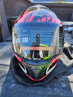New motorcycle helmet