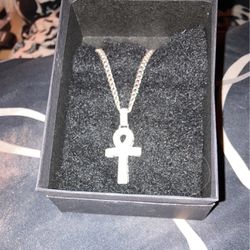 Sterling Silver Chain / Pendant 