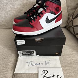 Jordan 1 Mid Chicago Black Toe Sz 10.5 Brand New