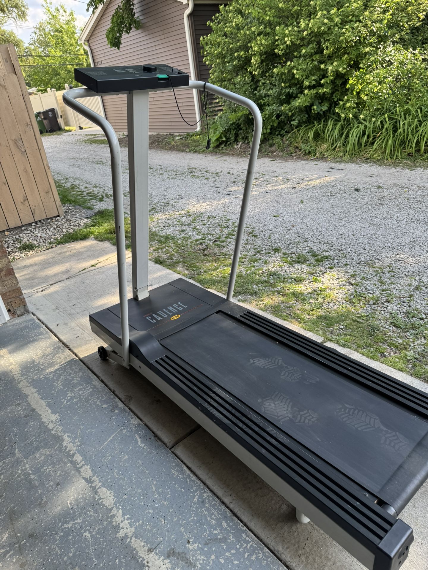 Gadence 830 Trdimill