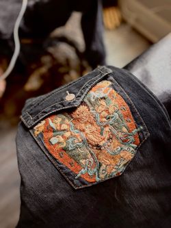True Religion World Tour Dark Wash Straight Fit Jeans Embroidered Logo