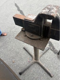 Large Vise