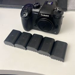 GH5 Panasonic With 6 Batteries 