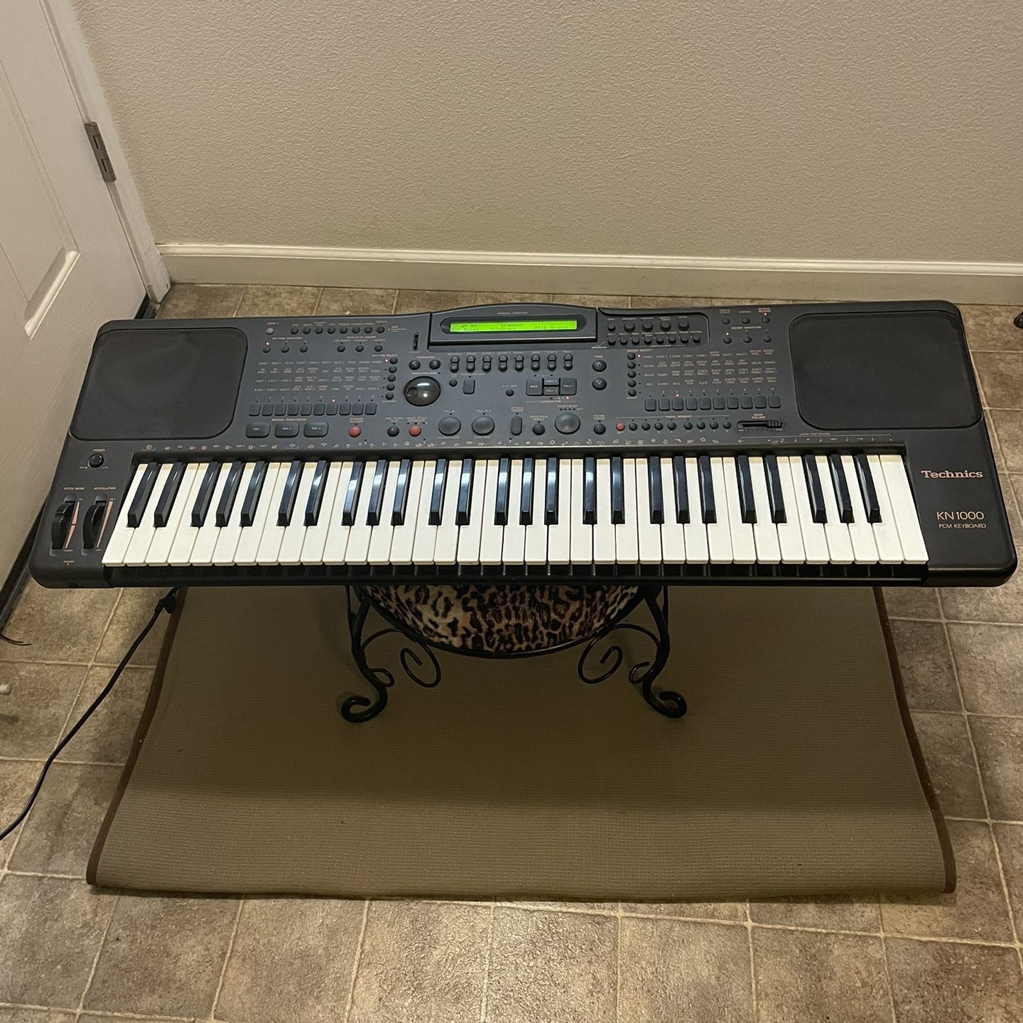 Technics KN1000 Keyboard for Sale in Riverside, CA - OfferUp