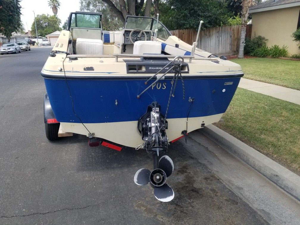 1000 Boat And Trailer