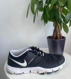 Men Size 10.5 Flex Show Training Black White  Running Shoes 844401-002