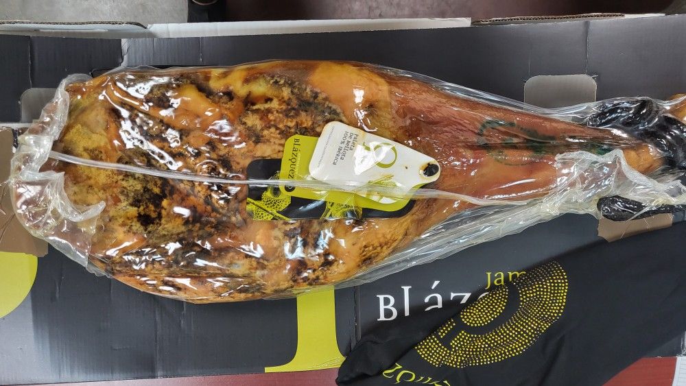 Jamon Iberico De Bellota / Acorn Feed Shoulder Ham