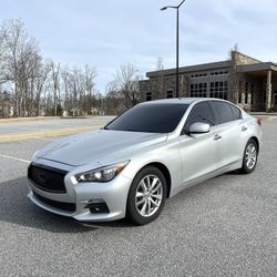 2015 Infiniti Q50