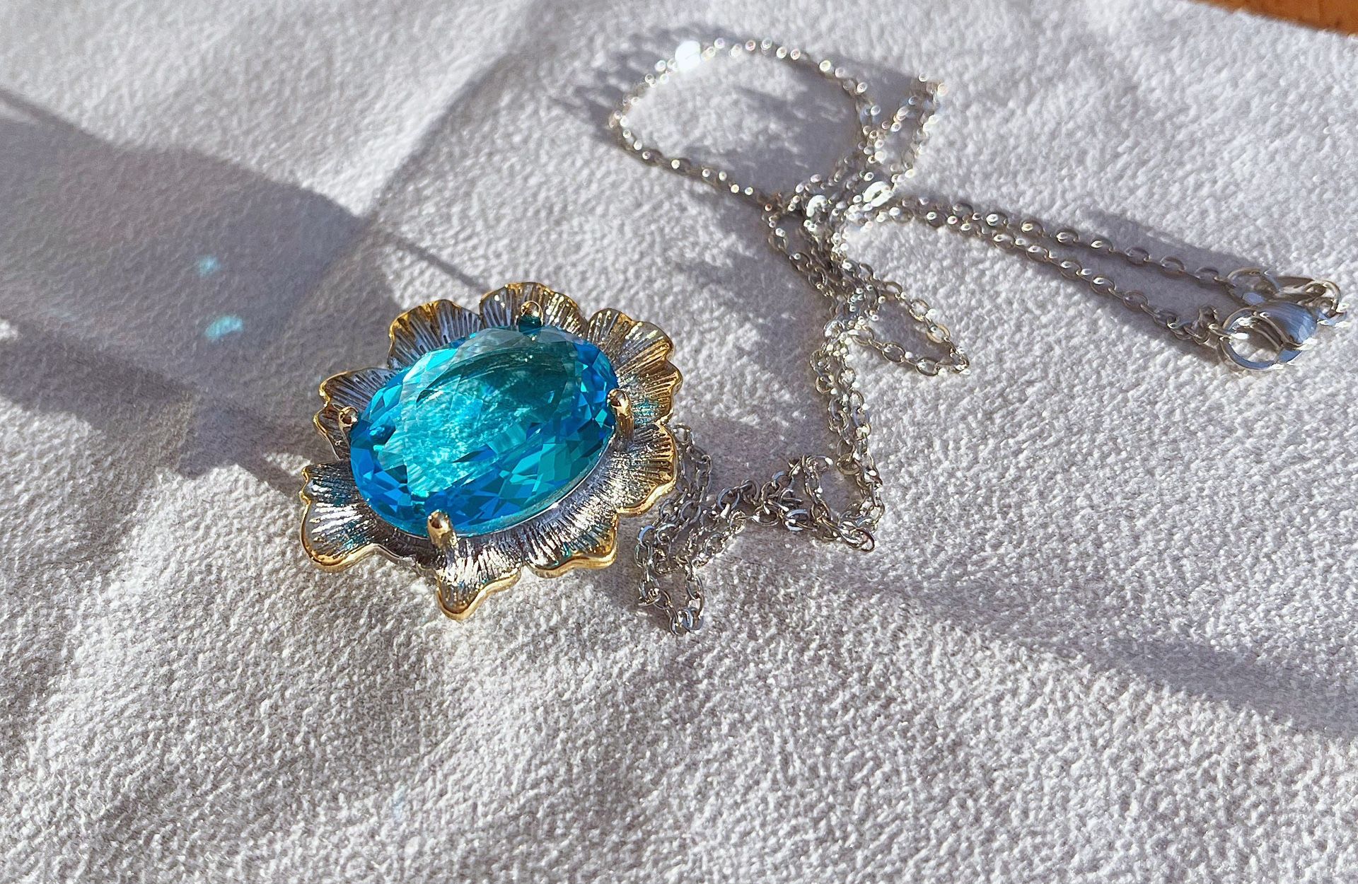 Seawater topaz blue zircon petal design 18k gold-filled necklace