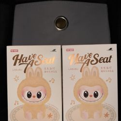 HAVE A SEAT LABUBU (BABA)