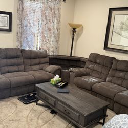3 Piece sectional Couch with reclining seats
