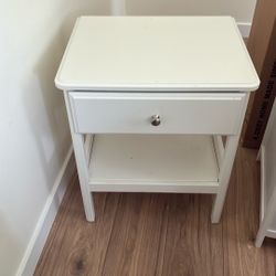 Side Night Stand 