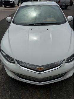 2017 Chevy Volt (premier)