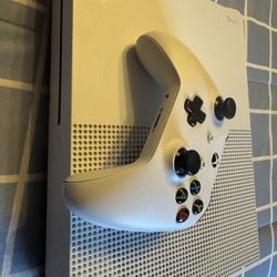 Xbox One S w/Controller and cords