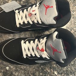 Jordan 5 Metallic Black