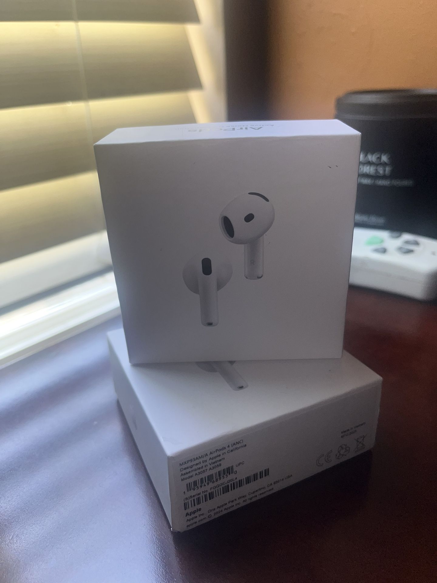 Airpods 4 ANC