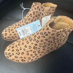 1youth Brand New Boots 