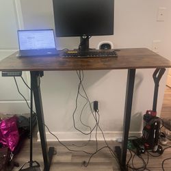 Adjustable Work/Gaming Desk (3 Heights) W/ Chair 