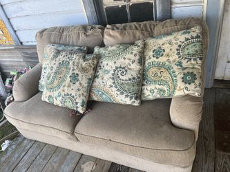 Tan Cloth Loveseat And Couch 