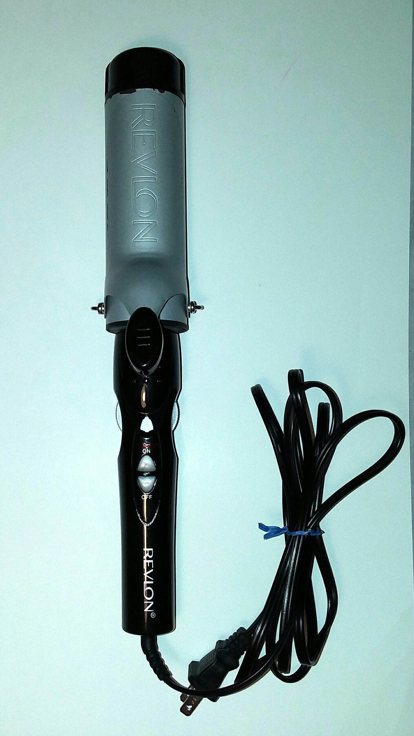 REVLON Curling Iron 1 1/2"