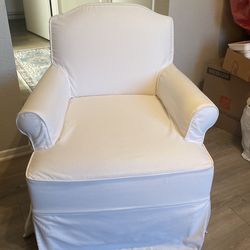 White Cover Chair 