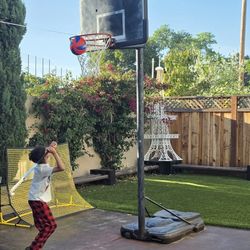Free basketball hoop