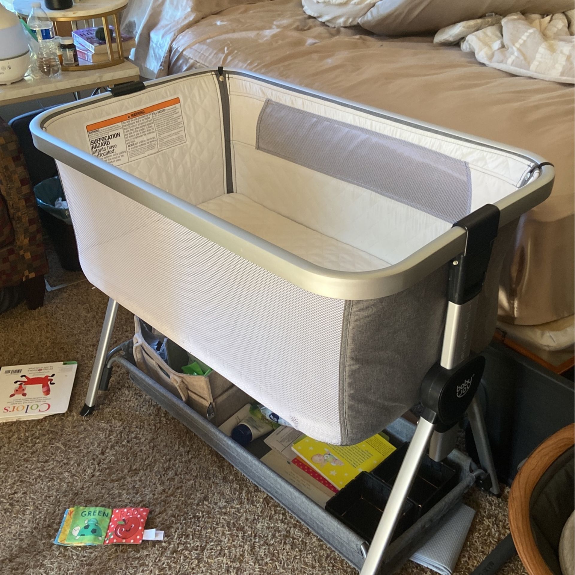 Baby Joy Bedside Bassinet 