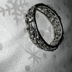 Womens new never worn silver bracelet 