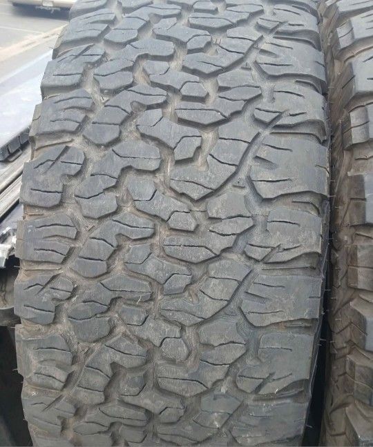 LT245/70R17 Bfg Ko2 All Terrain Tires (4)