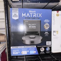 Shark Matrix Self Empty Vacuum