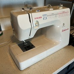 Singer Scholastic Sewing Machine 