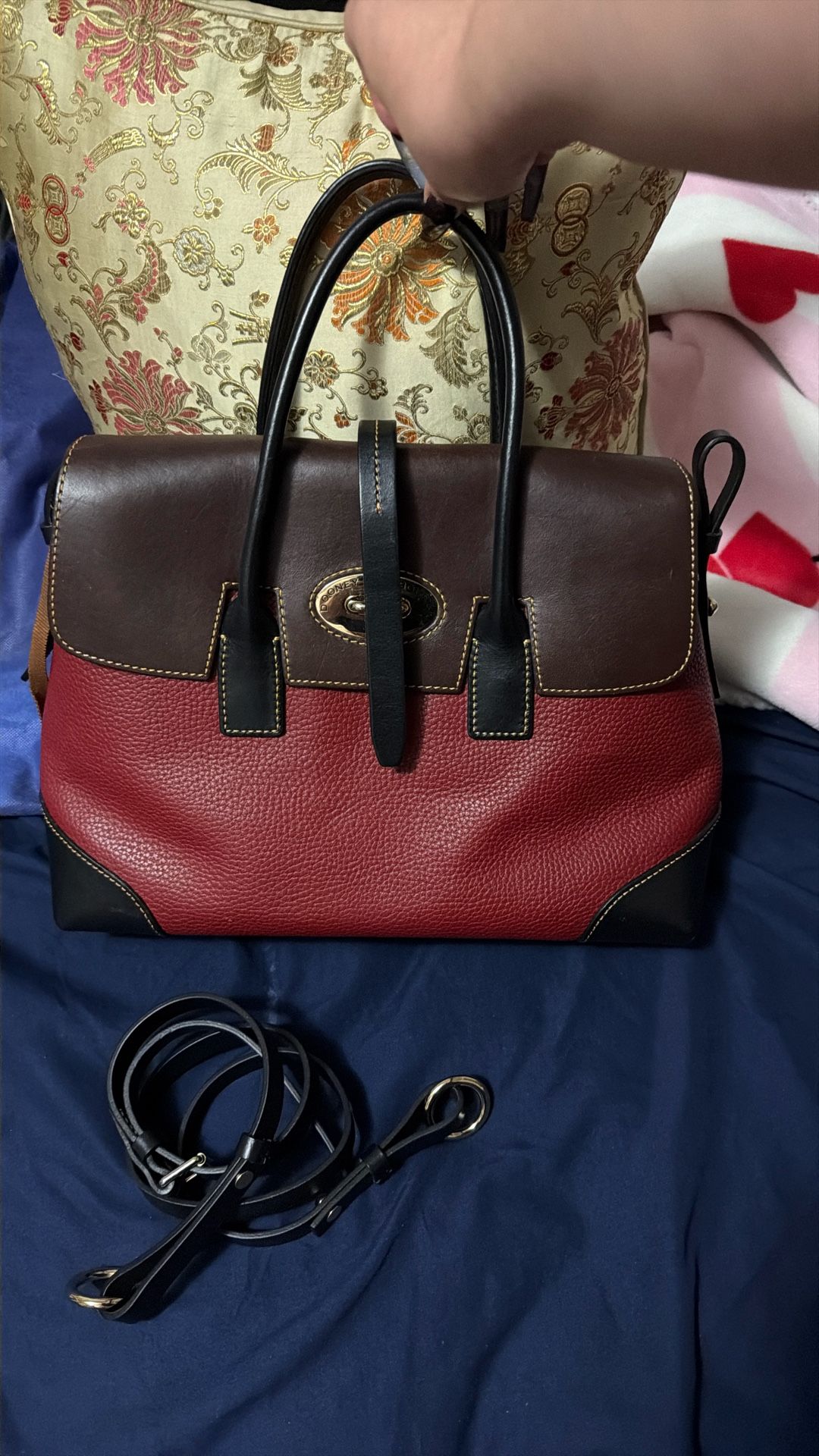 Gorgeous Dooney & Bourke Purse