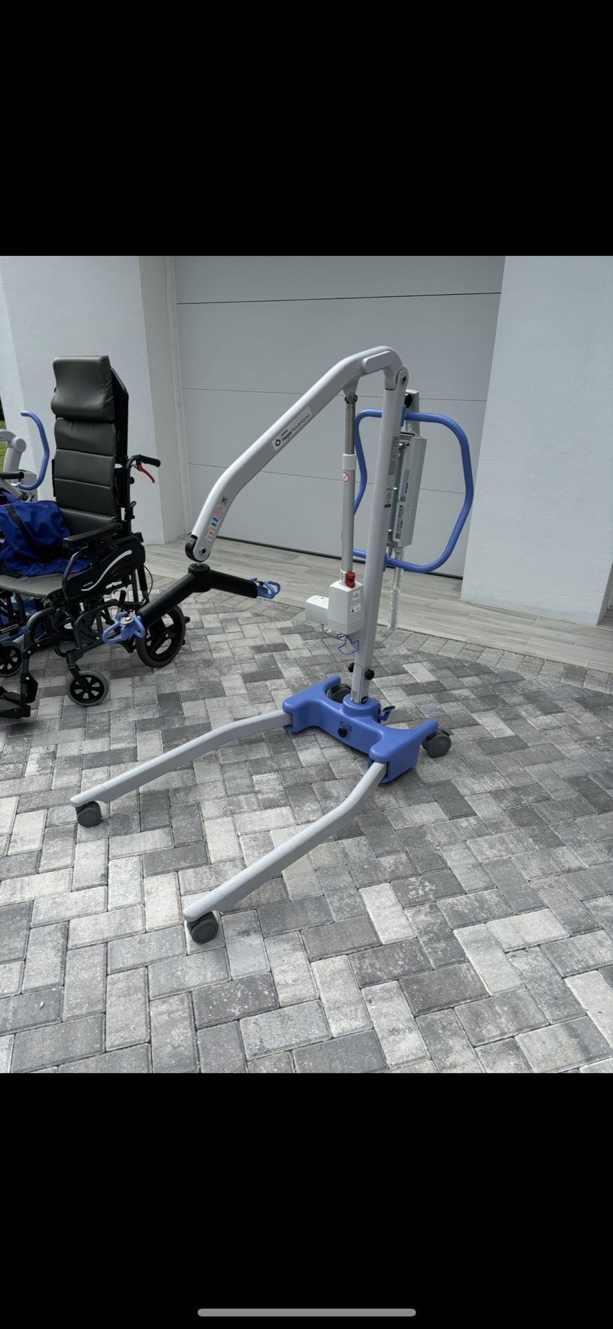 Joerns Hoyer Advance Portable Electric Patient Lift