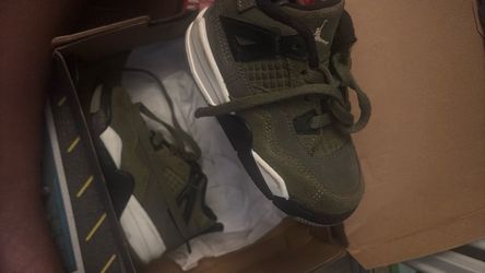 Jordan’s retro kids size 7 toddlers